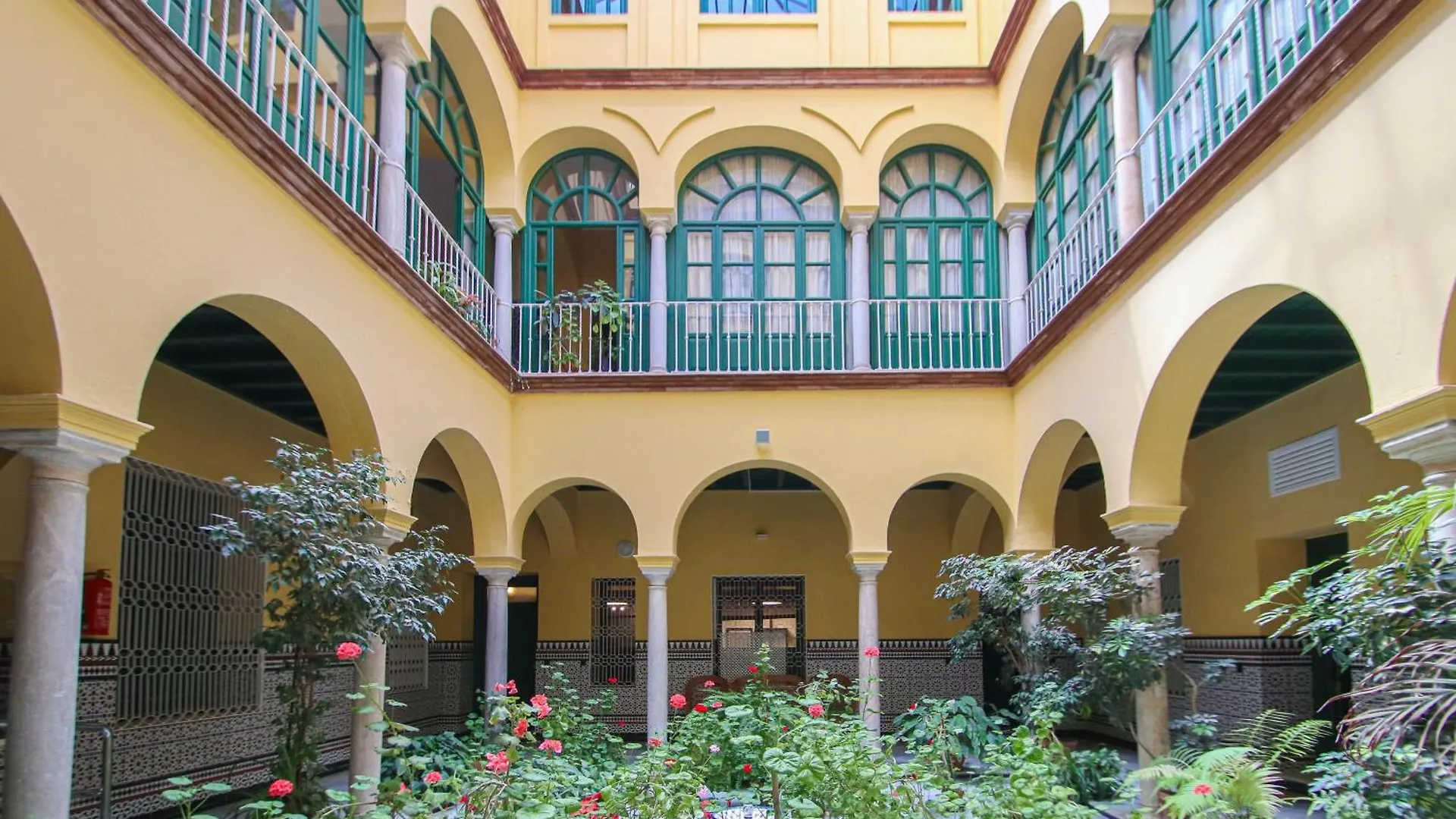 New! Luxurious & Chic Duplex Next To The Cathedral Apartment Seville 0*,